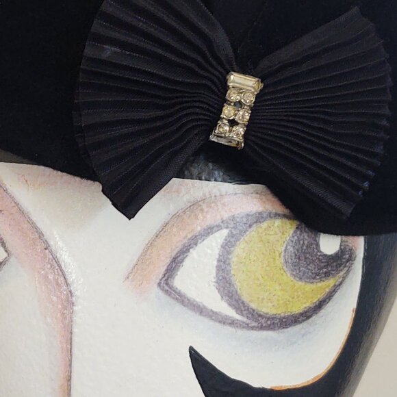 Velvet Petite Black-BOW Hat~ Vintage - Picture 7 of 8